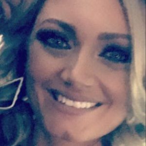 Meet your Posher, Hollie